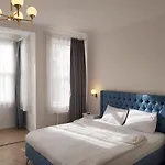Verna Holiday home